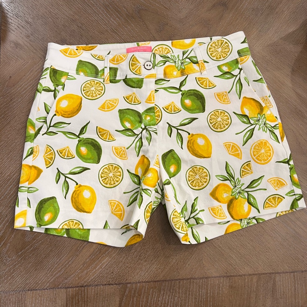 Isaac Mizrahi Shorts. Size 8.